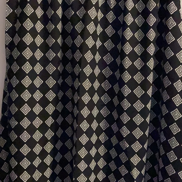 LuLa Roe Lola Skirt Size XXS NWT’s - Picture 3 of 3